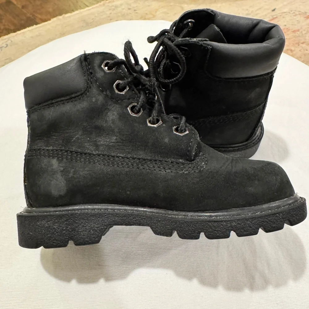 Timberland Black Waterproof Toddler Boots Size 7. Lace Up.